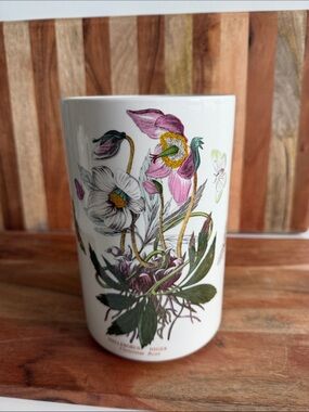 Portmeirion Large Botanic Garden Christmas Cactus Canister No Lid